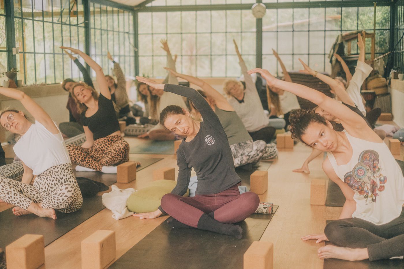 Hatha/Tantra Yoga Lehrer Ausbildung, inkl. Intensiv-Workshops, Persönlichkeitsentwicklung 150hr